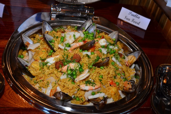 Sunday Buffet at Bay Lodge